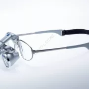 Lupy Carl Zeiss EyeMag Smart 2,5x w ramce tytanowej